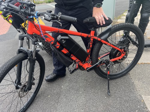 An Illegally Adapted Pedal Bike, Made by a 15 Year Old, Able To Reach Speeds Over 40 MPH